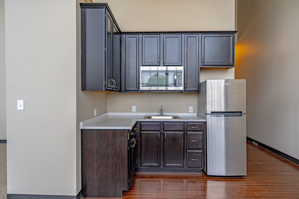 Traditional Apartment model kitchen